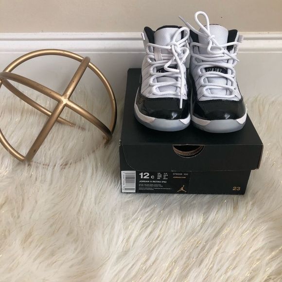 Jordan 11 retro PS